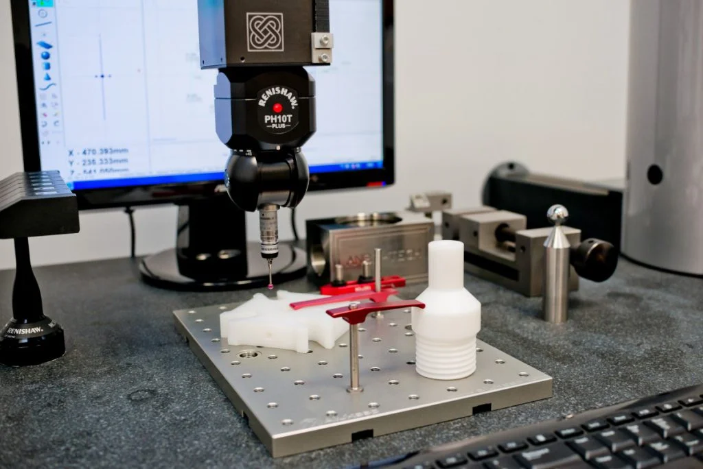 Súradnicový merací stroj.